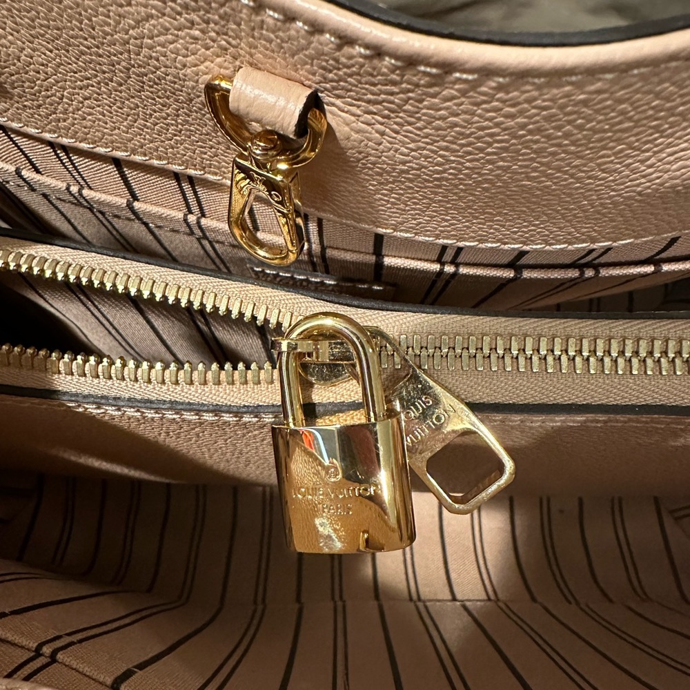 Brand New!!! LV** Authentic